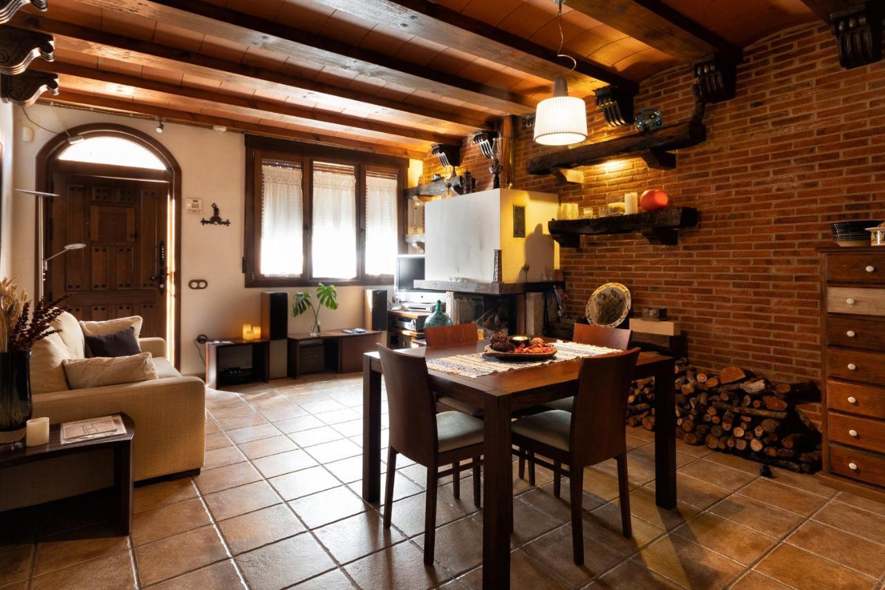 Vinarius, Posada Rural Castellanos de Villiquera エクステリア 写真