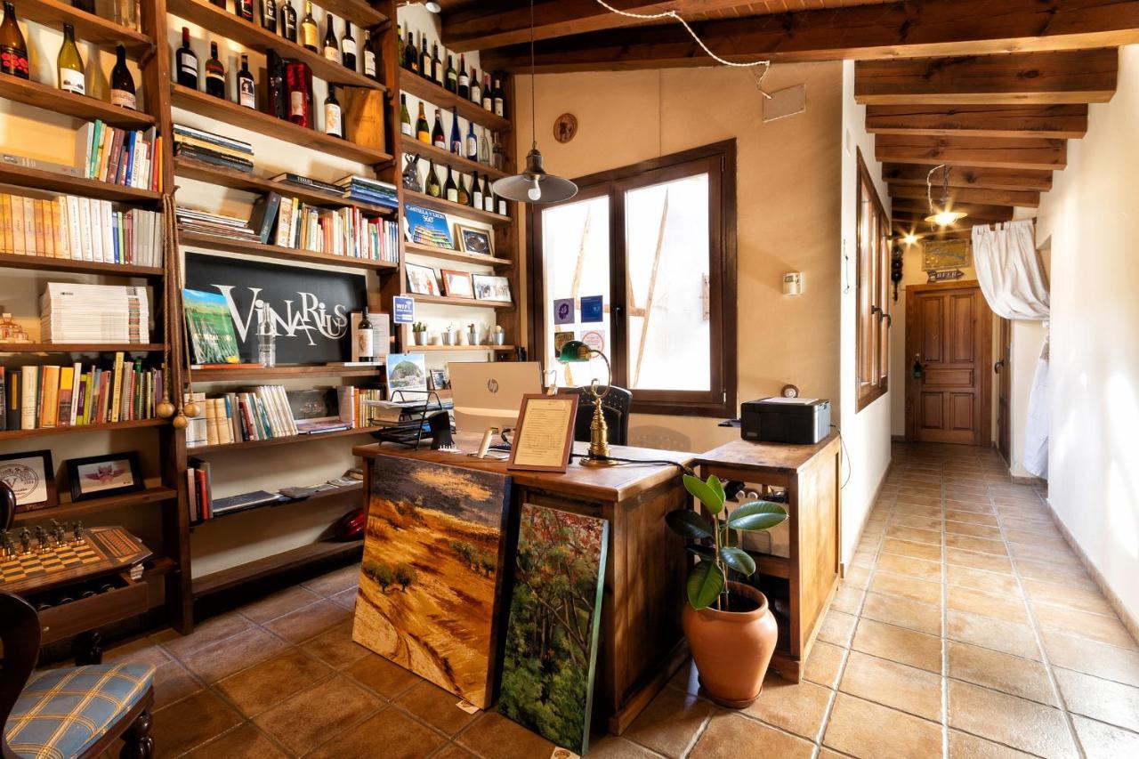 Vinarius, Posada Rural Castellanos de Villiquera エクステリア 写真