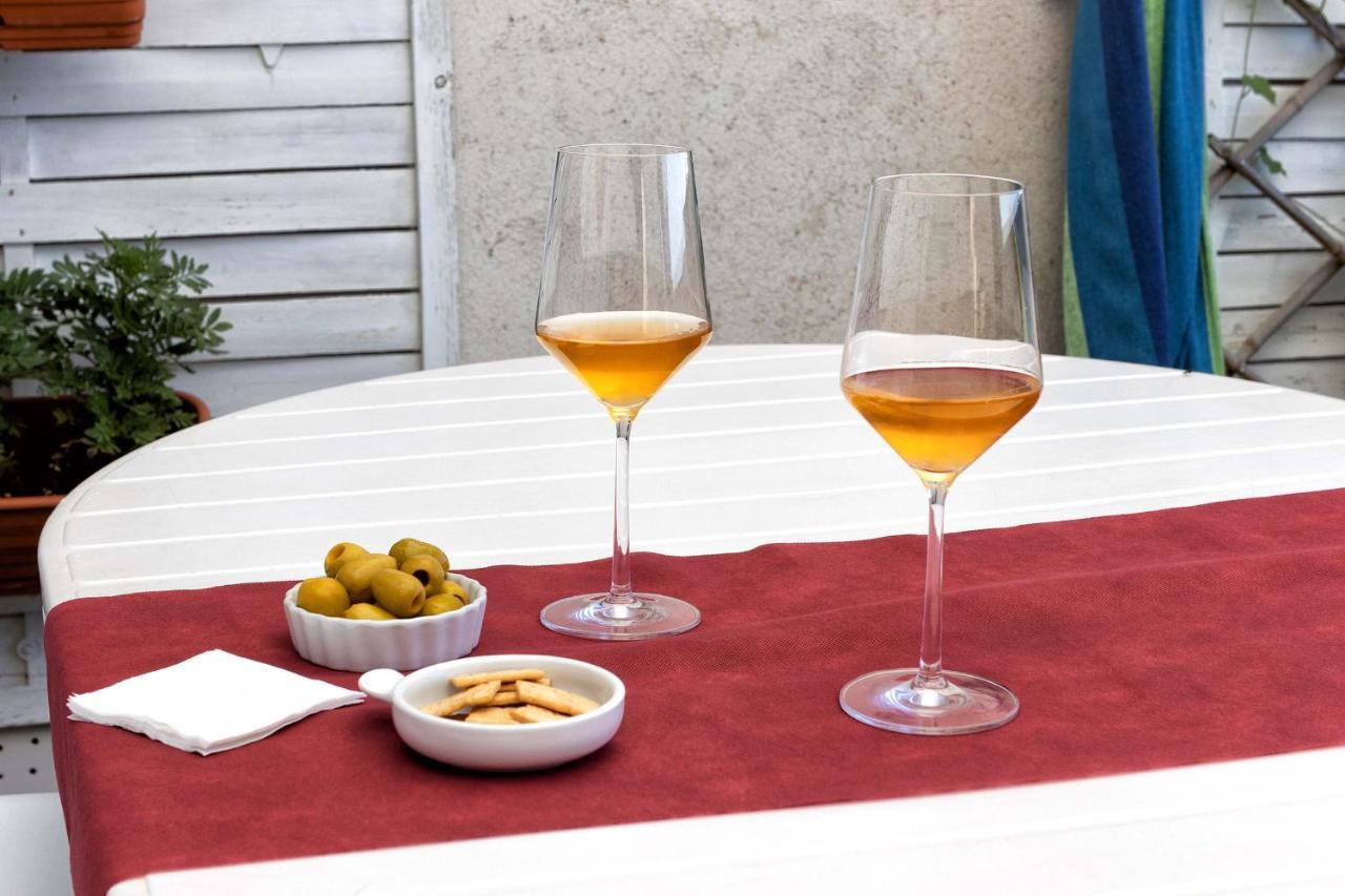 Vinarius, Posada Rural Castellanos de Villiquera エクステリア 写真
