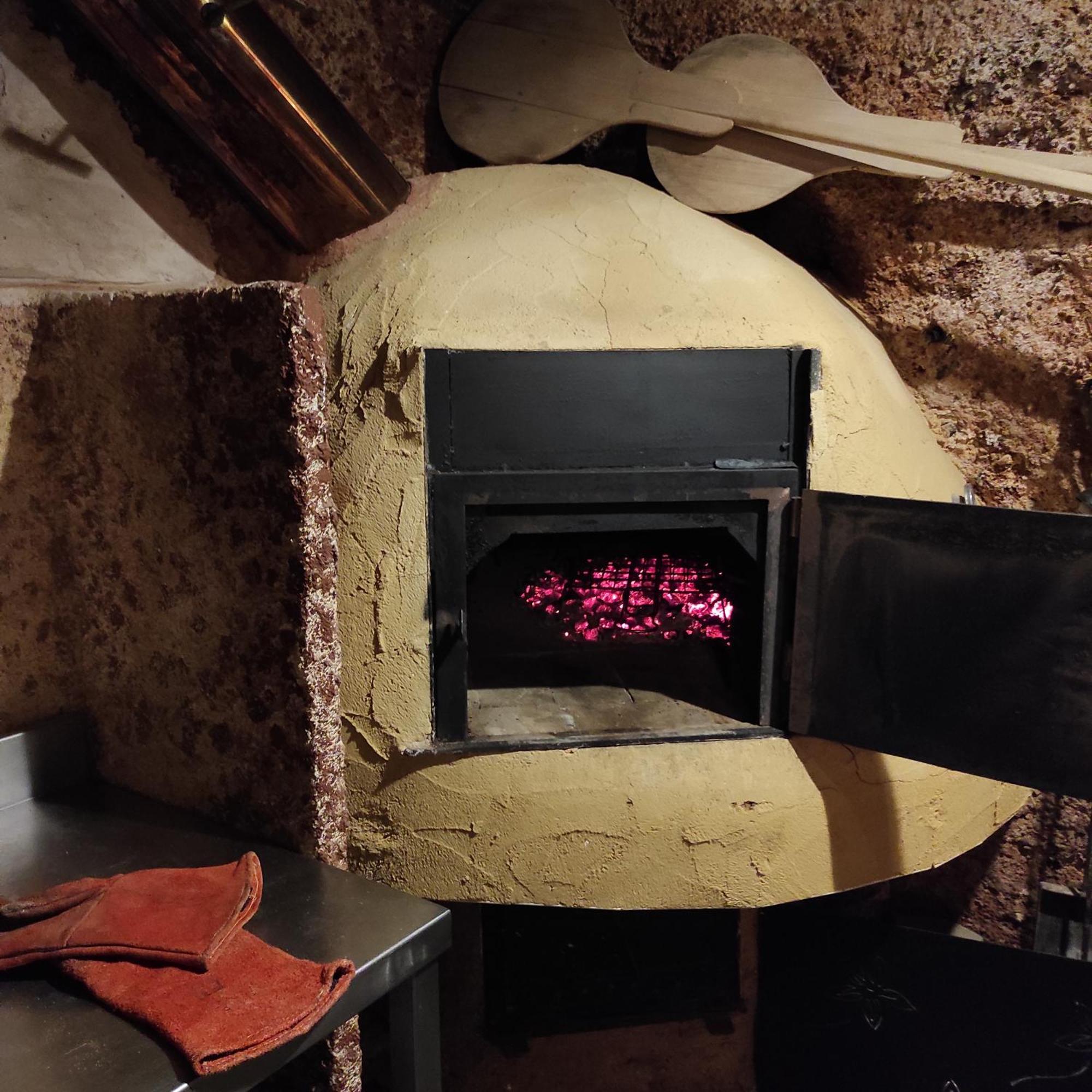 Vinarius, Posada Rural Castellanos de Villiquera エクステリア 写真